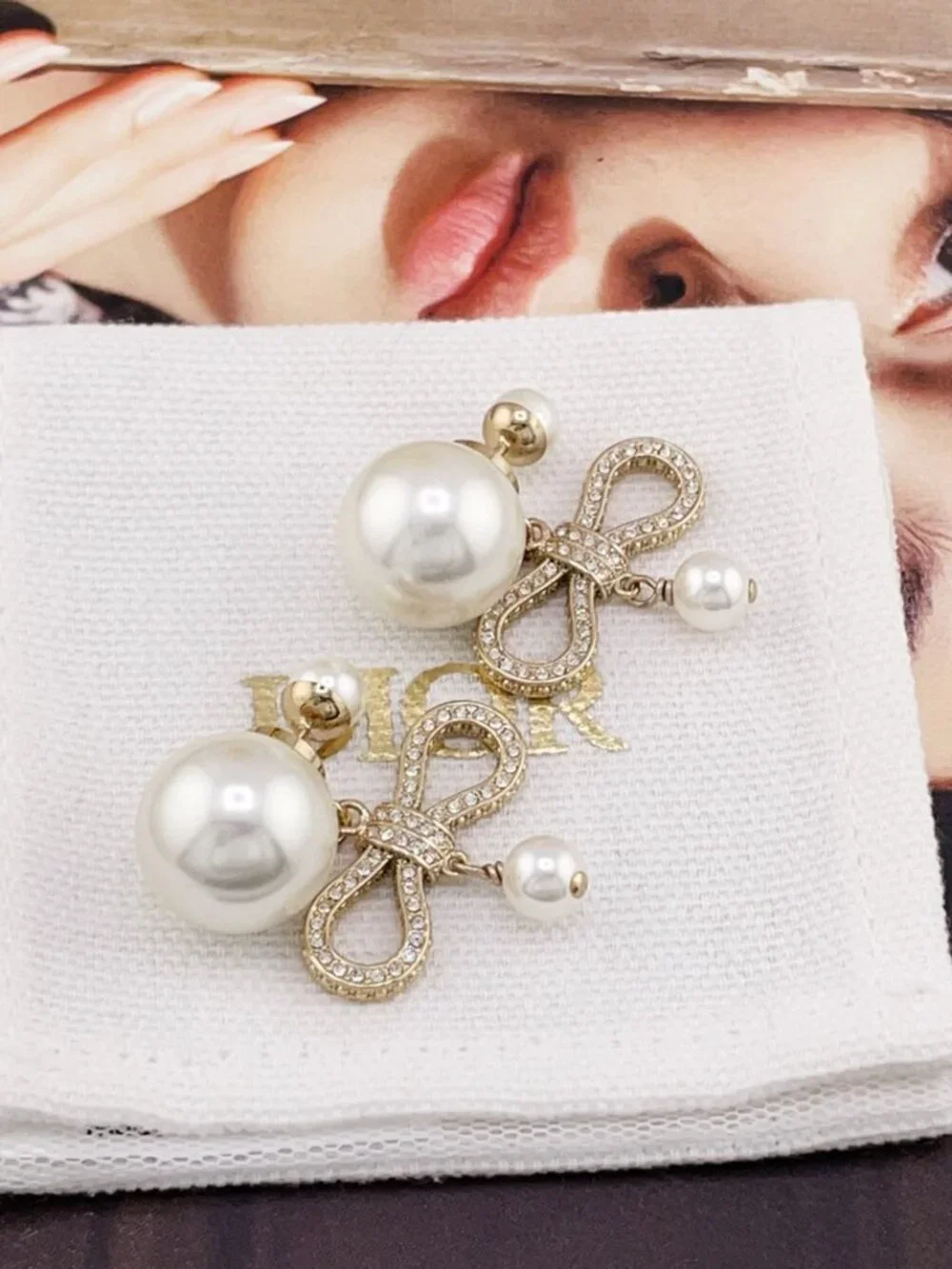 Authentic Dior Gold Tone Pave Crystal Bow Pearl Drop Earrings - Picture 4 of 6